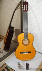 Продам классическую гитару Aria (Ak-20), новая